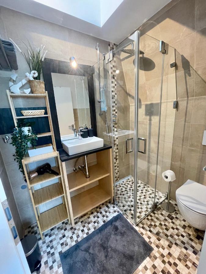 Casarina - Gemuetliches Apartment Im Zentrum เอาก์สเบิร์ก ภายนอก รูปภาพ